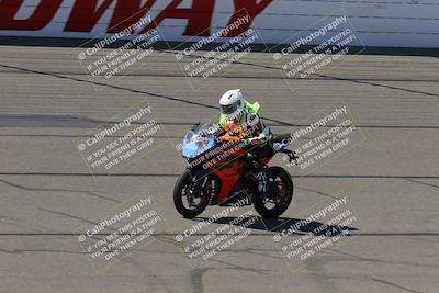 media/Aug-27-2022-Fastrack Riders (Sat) [[c588535105]]/Level 1/Session 1 Start Finish/